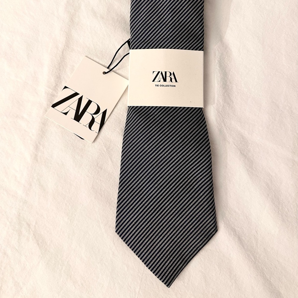 Zara Tie